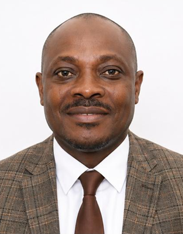 Dr Fineman Goyei